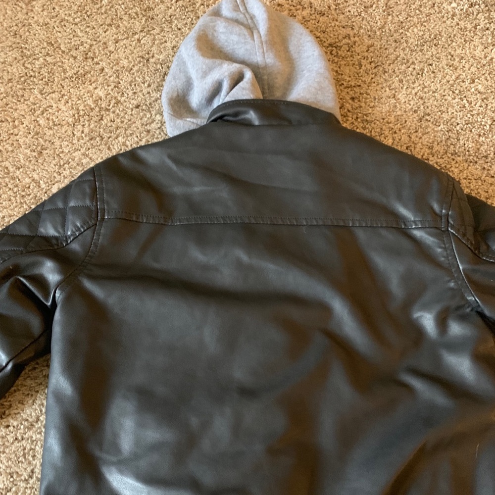 Boys Black Jacket with hood - Picture 5 of 5